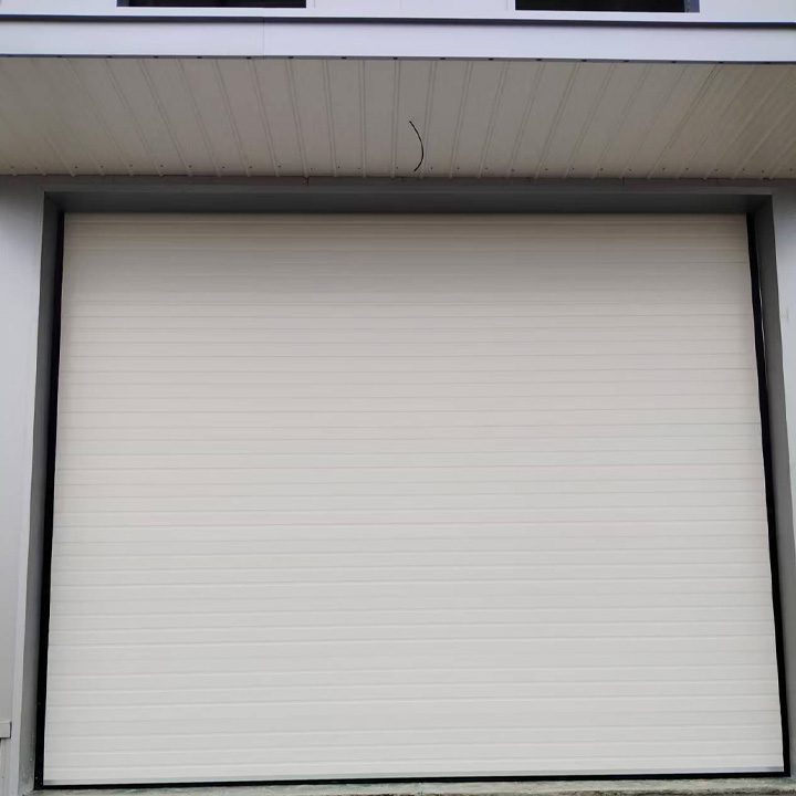 Wysokiej jakości izolowane drzwi przemysłowe